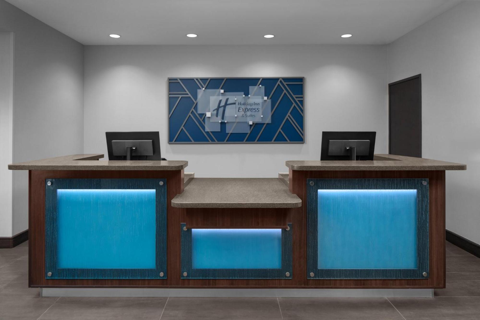 Holiday Inn Express & Suites Midland South I-20 By Ihg Bagian luar foto